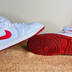 Nike Air Jordan 1 Retro Mid SE White Lobster Dune Red Sail FJ3458-160 sz 8 Men's